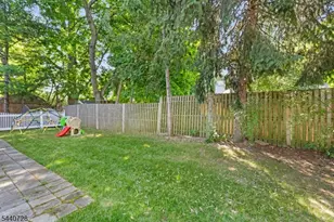 34 Orchard Square, Caldwell, NJ 07006 - Photo 27