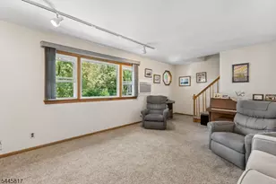 4 Dogwood Terrace, Wayne, NJ 07470 - Photo 5