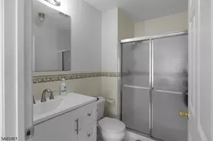 158 Autumn Ridge Rd, Parsippany, NJ 07950 - Photo 23