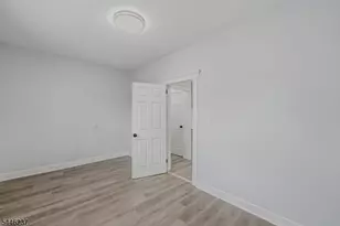 489 E 22nd St, Paterson, NJ 07514 - Photo 15