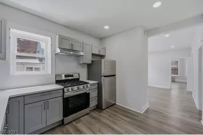 489 E 22nd St #1, Paterson, NJ 07514 - Photo 5