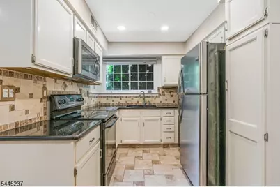 3 Tory Court, Bedminster Township, NJ 07921 - Photo 13