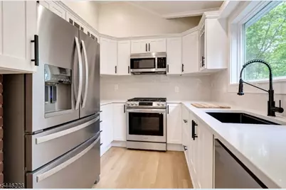 68 Hillside Ave, Florham Park, NJ 07932 - Photo 3