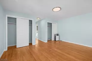 219-221 Clinton Pl, Newark, NJ 07112 - Photo 13