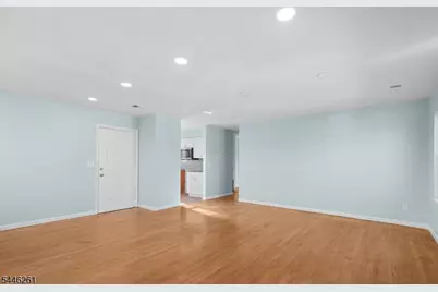 219-221 Clinton Pl, Newark, NJ 07112 - Photo 5