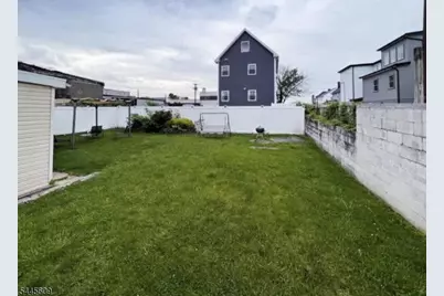 560 Forest St #2, Kearny, NJ 07032 - Photo 11