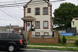 560 Forest St, Kearny, NJ 07032 - Photo 1