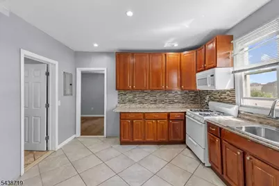 488 S 12th St, Newark, NJ 07103 - Photo 27