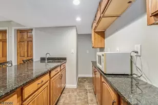 40 Thatcher Ave, Franklin Township, NJ 08886 - Photo 35
