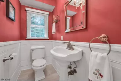 891 Sherwood Rd, Bridgewater, NJ 08807 - Photo 15