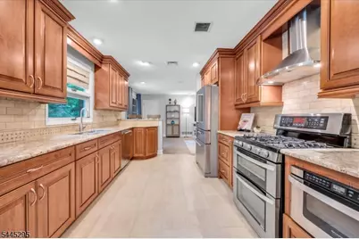 891 Sherwood Rd, Bridgewater, NJ 08807 - Photo 9