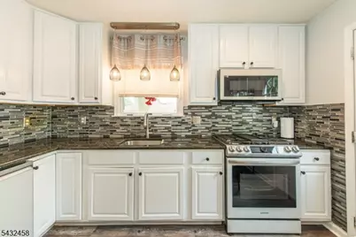 56 Garden Ave #2, Woodland Park, NJ 07424 - Photo 13