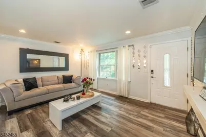 56 Garden Ave #2, Woodland Park, NJ 07424 - Photo 5