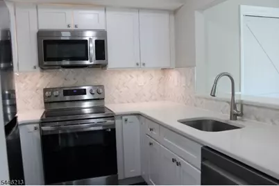 37 Ray Court Ondo, Bedminster Township, NJ 07921 - Photo 5
