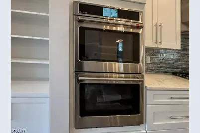 142 Passaic Ave, Roseland, NJ 07068 - Photo 17