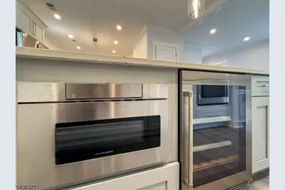 142 Passaic Ave, Roseland, NJ 07068 - Photo 15