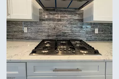 142 Passaic Ave, Roseland, NJ 07068 - Photo 15