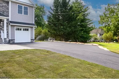 142 Passaic Ave, Roseland, NJ 07068 - Photo 5
