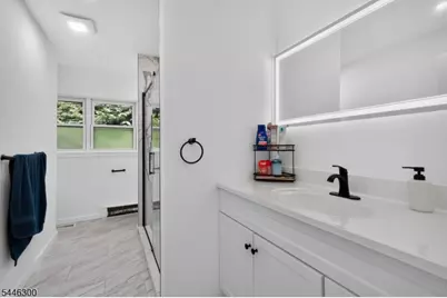 64 Valley Rd, Butler, NJ 07405 - Photo 5
