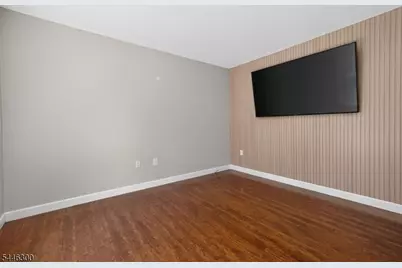 64 Valley Rd, Butler, NJ 07405 - Photo 11