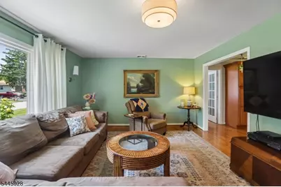50 School Ave, East Hanover Township, NJ 07936 - Photo 5