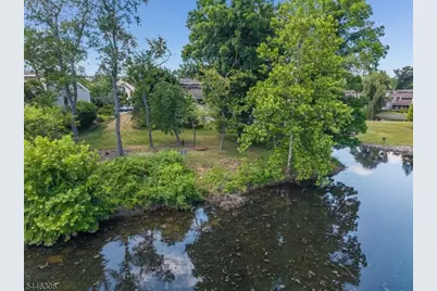 35 North Slope, Union Township, NJ 08809 - Photo 3