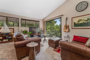 35 N Slope, Union Township, NJ 08809 - Photo 13
