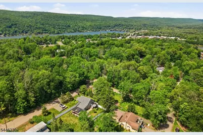 71 Center St, West Milford, NJ 07480 - Photo 29