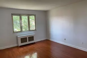 50 S 1st St, Bergenfield, NJ 07621 - Photo 3