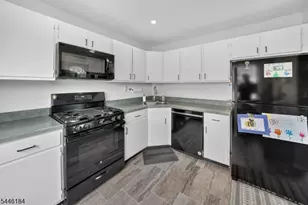 161 Gregory Ln, Franklin Township, NJ 08823 - Photo 17