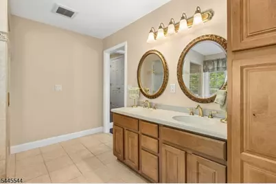 1003 Charles St, Mountainside, NJ 07092 - Photo 23