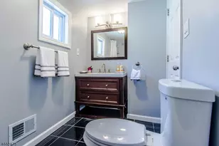 911 Anna St, Elizabeth, NJ 07201 - Photo 11