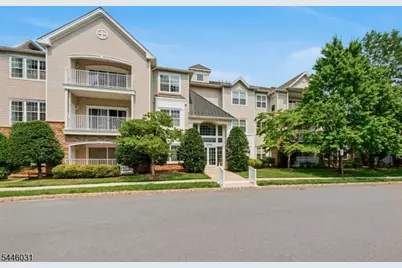 2205 Conrad Way #2205, Franklin Township, NJ 08873 - Photo 3