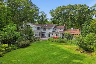 200 Valley Dr, Watchung, NJ 07069 - Photo 25