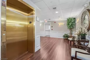 8205 Harcourt Rd, Clifton, NJ 07013 - Photo 23