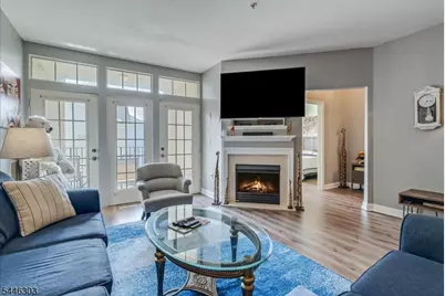 8205 Harcourt Rd #8205, Clifton, NJ 07013 - Photo 5
