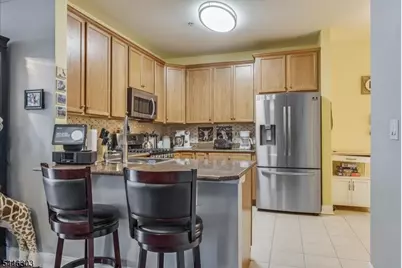 8205 Harcourt Rd #8205, Clifton, NJ 07013 - Photo 11