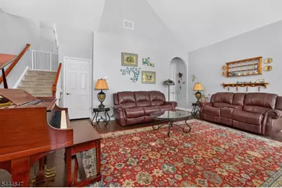 418 Edward St, Lopatcong Township, NJ 08865 - Photo 3