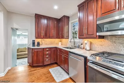 81 Summit Ave, Butler, NJ 07405 - Photo 9