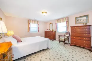 15 Glenwood St, Clifton, NJ 07013 - Photo 21