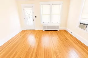 243 Monmouth St, Hightstown, NJ 08520 - Photo 3