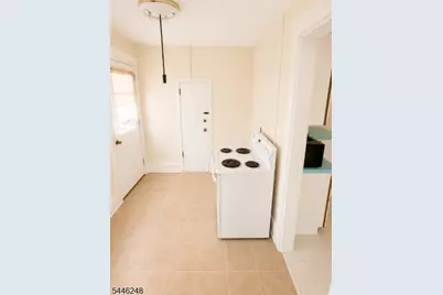 243 Monmouth St, Hightstown, NJ 08520 - Photo 5