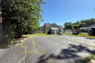 243 Monmouth St, Hightstown, NJ 08520 - Photo 21