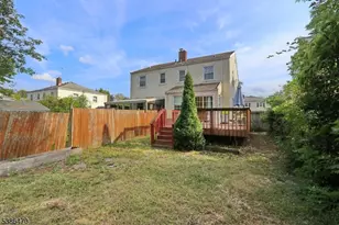 689 Crescent Dr, Bound Brook, NJ 08805 - Photo 13