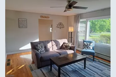 3 Meadow Brook Rd, Raritan Township, NJ 08822 - Photo 5