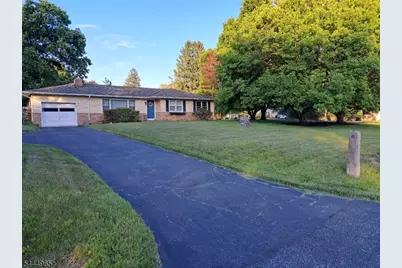 3 Meadow Brook Rd, Raritan Township, NJ 08822 - Photo 1