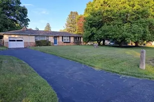 3 Meadowbrook Rd, Raritan Township, NJ 08822 - Photo 1
