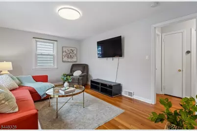 184 Beech St, Nutley, NJ 07110 - Photo 5