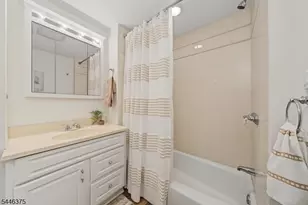 28 Longview Trail, Denville, NJ 07834 - Photo 19