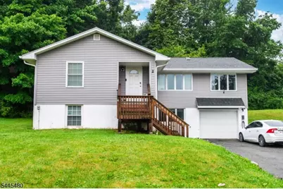 2 Glen Rd N, Vernon, NJ 07422 - Photo 1